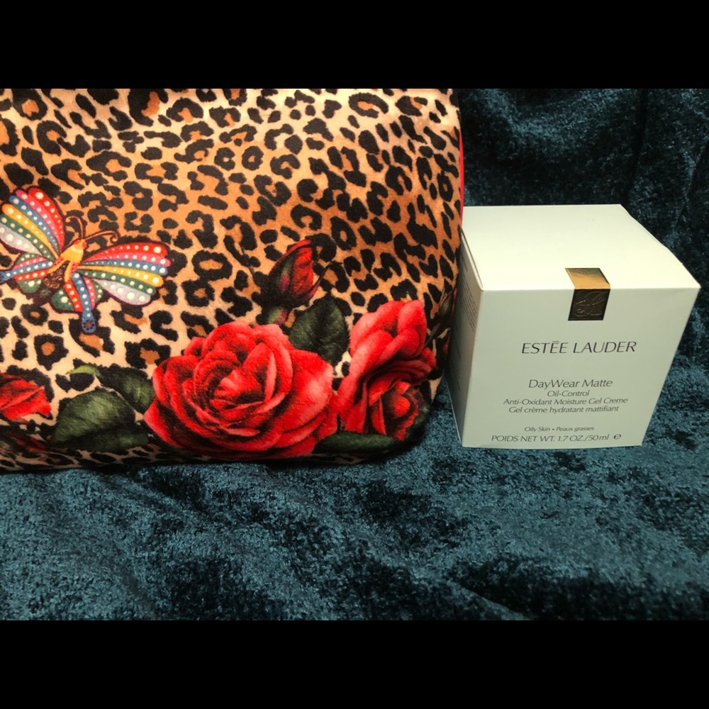 Estee Lauder Matte oil-control moisturizer 1.7 oz